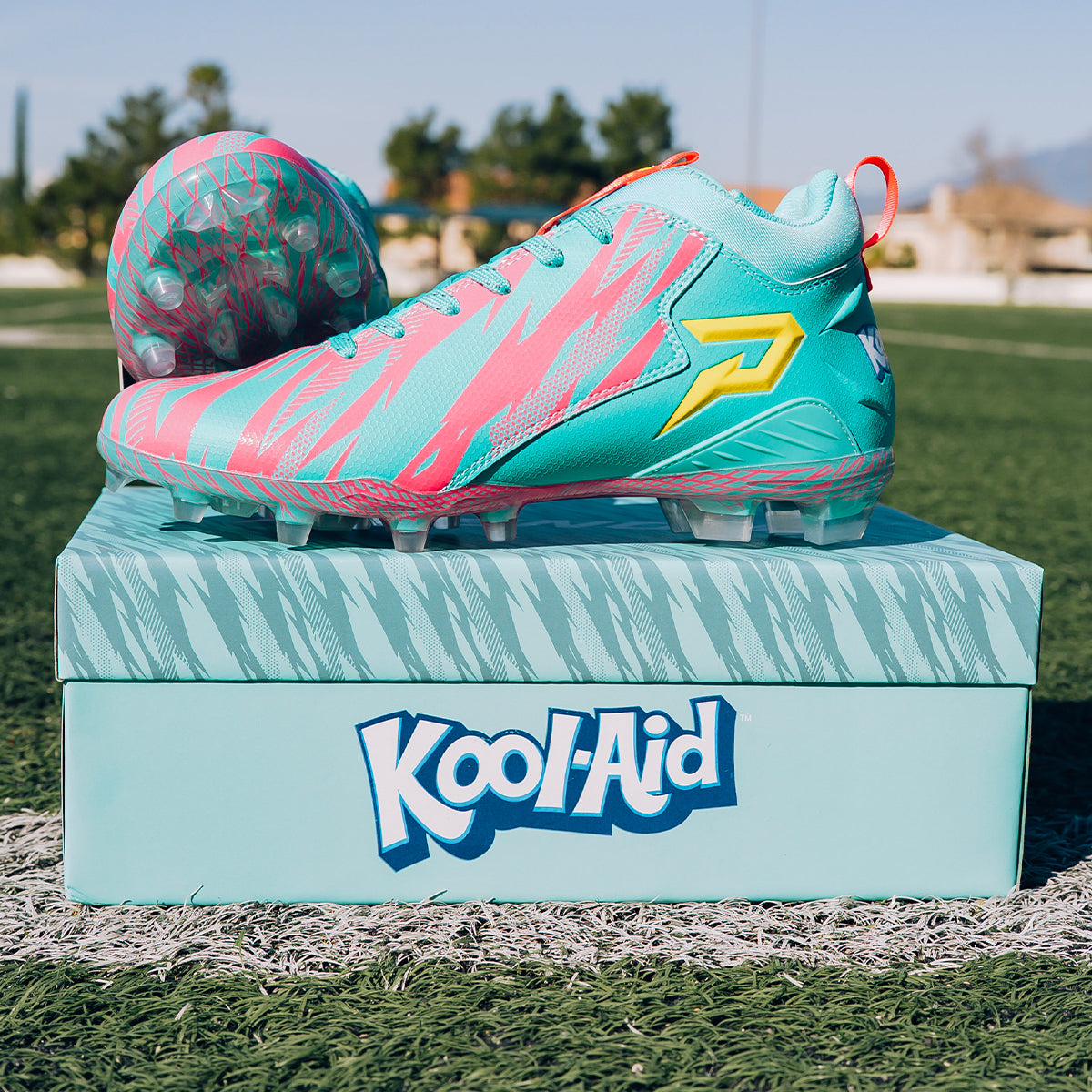 Phenom Elite Cleats